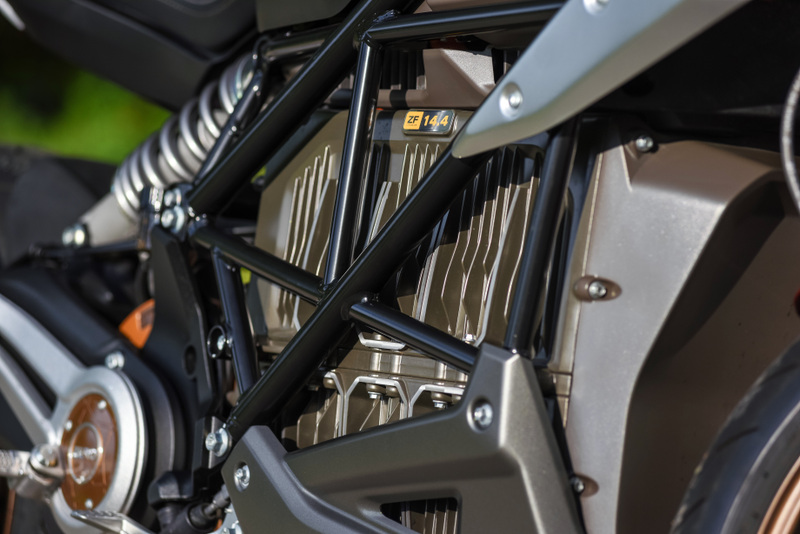 Illustration for article titled The 2020 Zero SR/F Electric Sportbike Isn't A Compromise Motorcycle